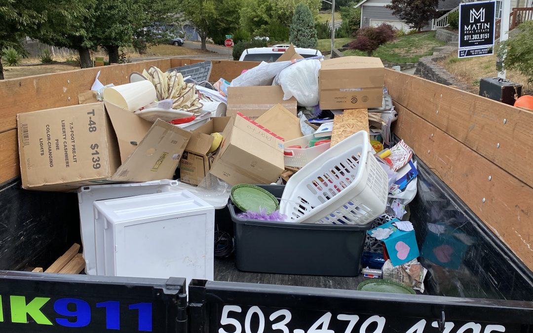 Apartment clean out service